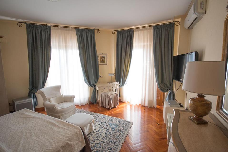 Agapantus Bed & Breakfast Bed and Breakfast Diamante Εξωτερικό φωτογραφία